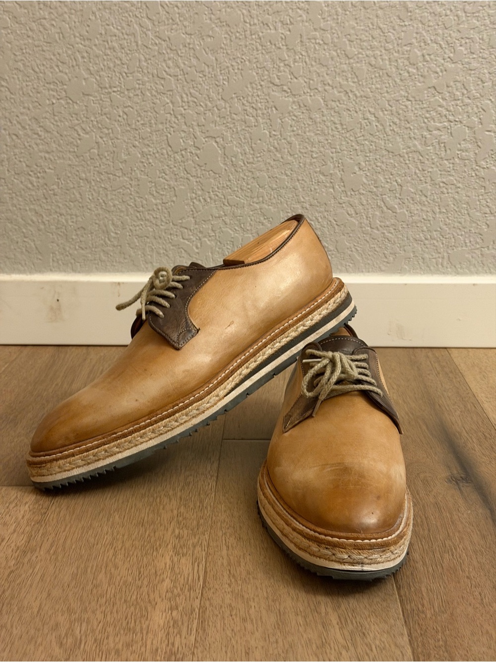 Men's Italian Made Two-Tone Tan Leather Derby Shoes with Brown Eyelet Panel